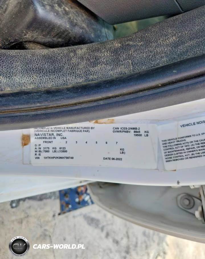 2022 Chev Silverado Medium Duty VIN:1HTKHPVK0NH756749 - 12