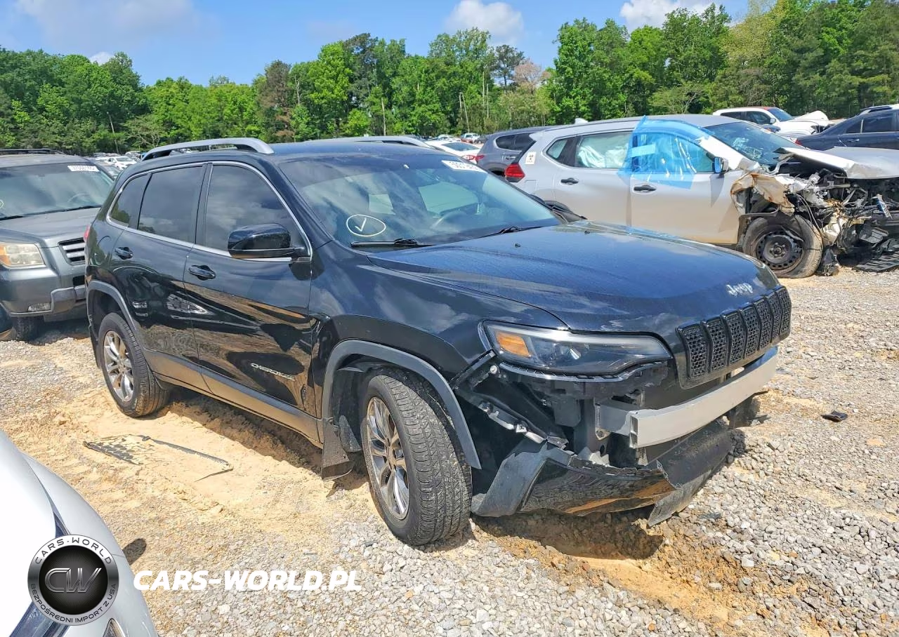 2019 Jeep Cherokee Latitude VIN:1C4PJLCB6KD114624 - 4