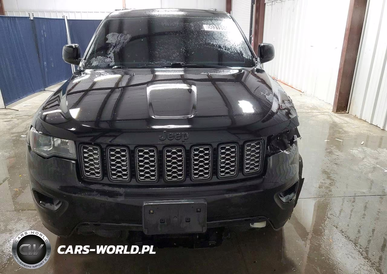 2018 Jeep Grand Cherokee Laredo VIN:1C4RJFAG2JC336882 - 5