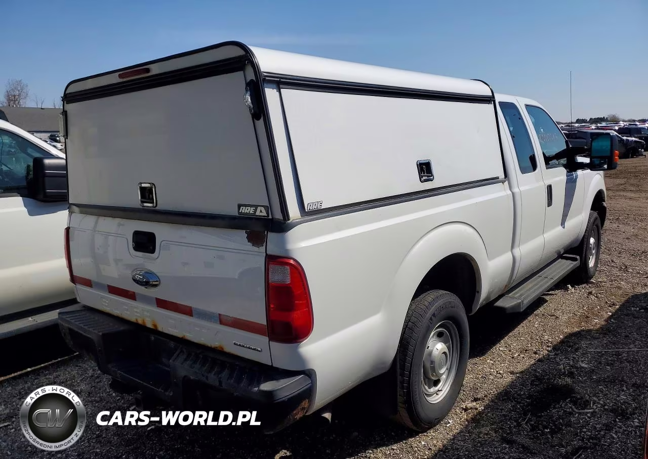 2015 Ford F250 Super Duty VIN:1FT7X2B63FEA28006 - 3