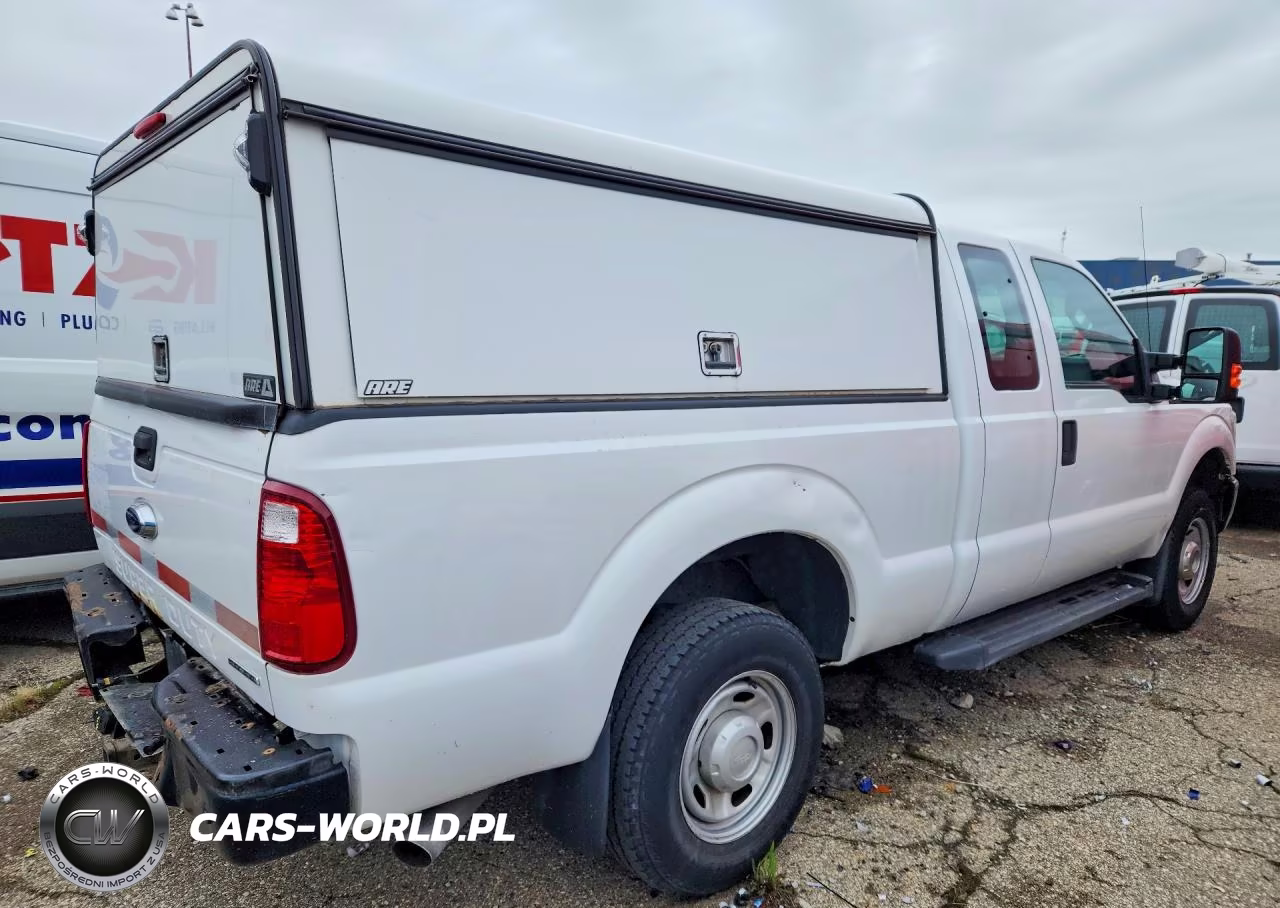 2015 Ford F250 Super Duty VIN:1FT7X2B68FEA28003 - 3