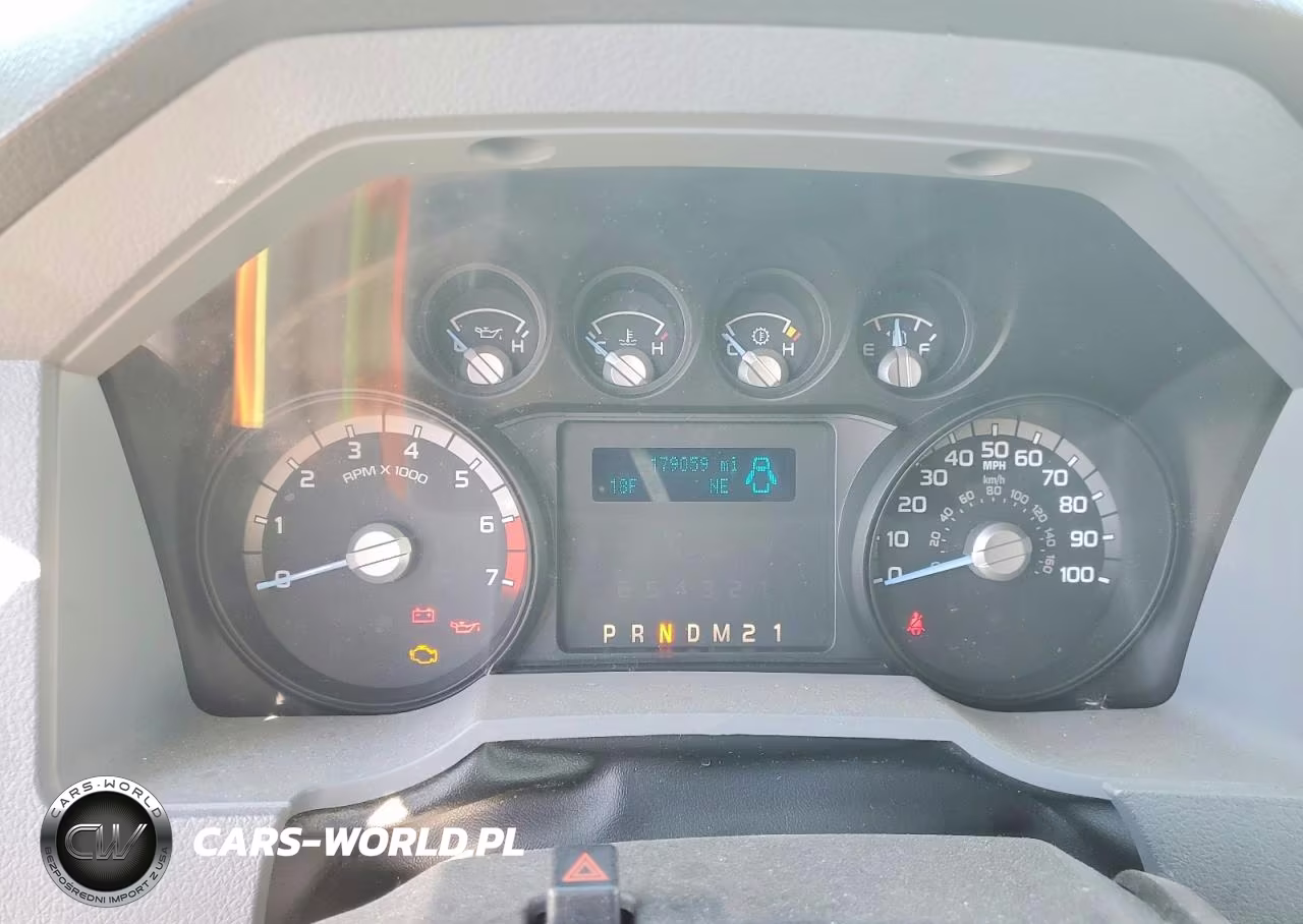 2015 Ford F250 Super Duty VIN:1FT7X2B68FEA28003 - 9