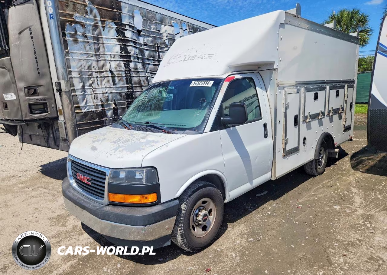2018 GMC Savana Delivery Van