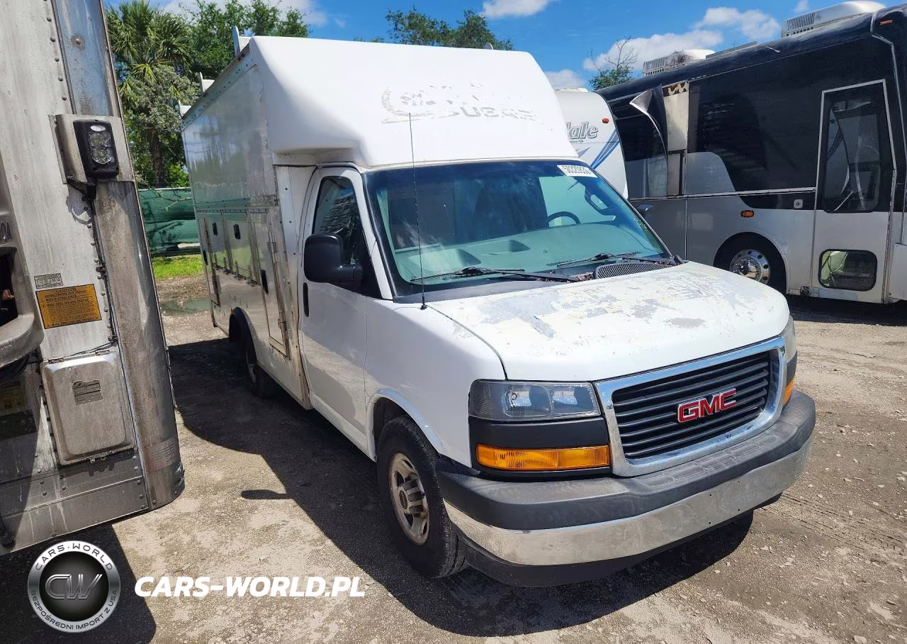 2018 GMC Savana Delivery Van VIN:1GD07RFG8J1197902 - 4
