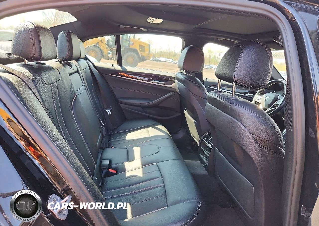 2018 BMW 530E VIN:WBAJA9C55JB034287 - 10