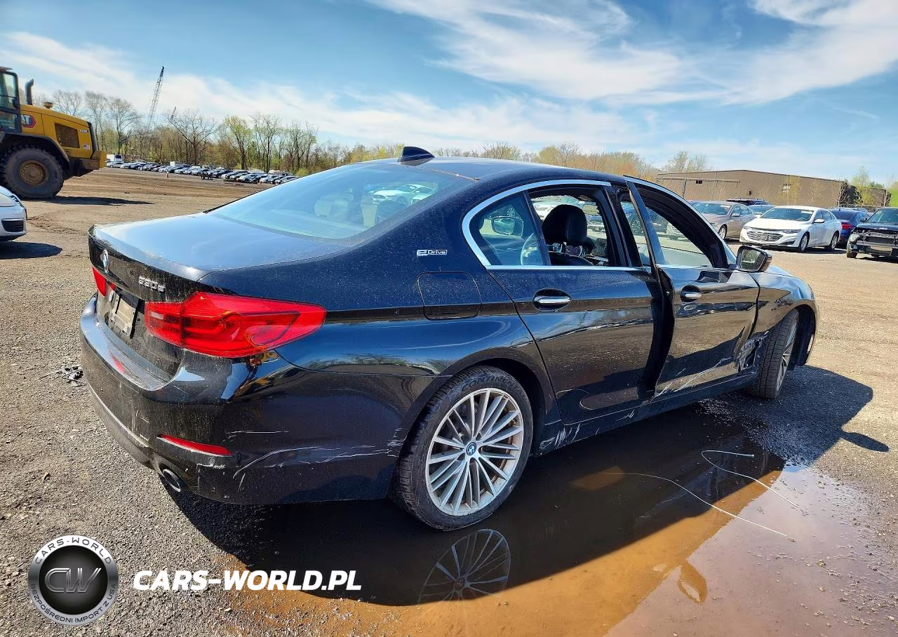 2018 BMW 530E VIN:WBAJA9C55JB034287 - 3