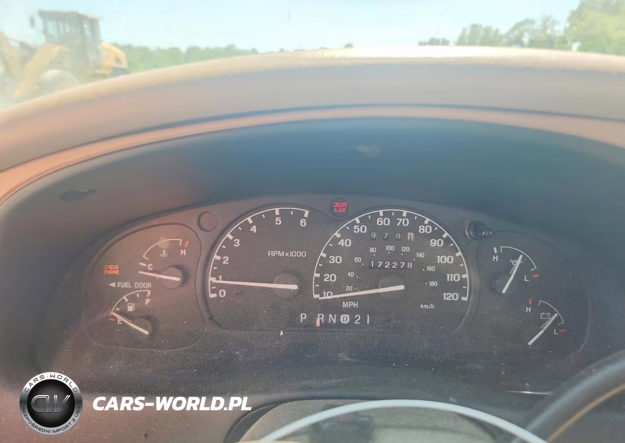 1998 Ford Explorer VIN:1FMZU32P8WUC59274 - 9