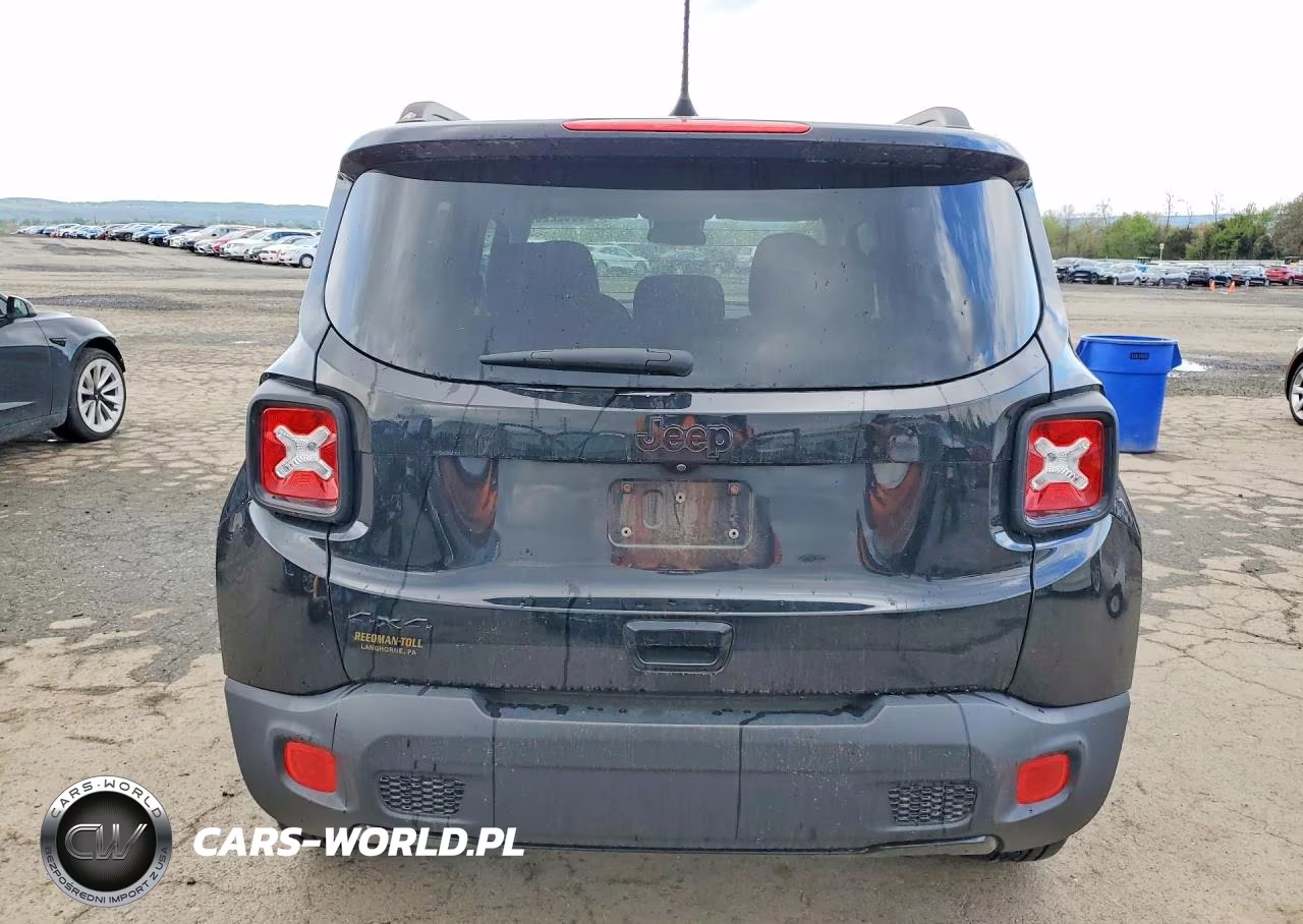2018 Jeep Renegade Latitude VIN:ZACCJBBB4JPG96622 - 6