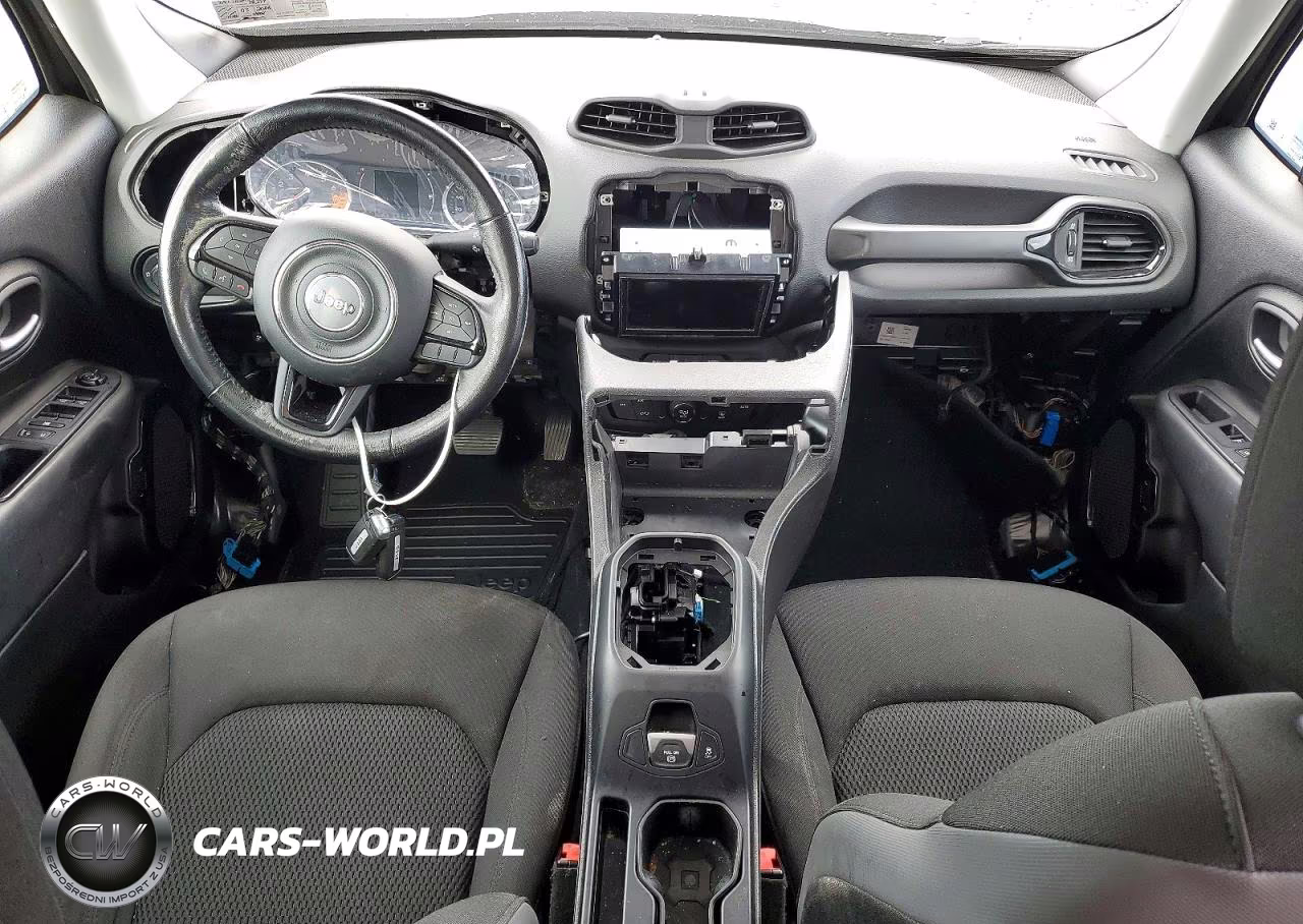 2018 Jeep Renegade Latitude VIN:ZACCJBBB4JPG96622 - 8
