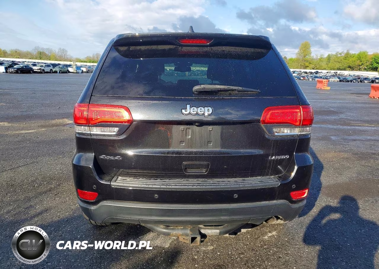 2016 Jeep Grand Cherokee Laredo VIN:1C4RJFAG3GC426132 - 6