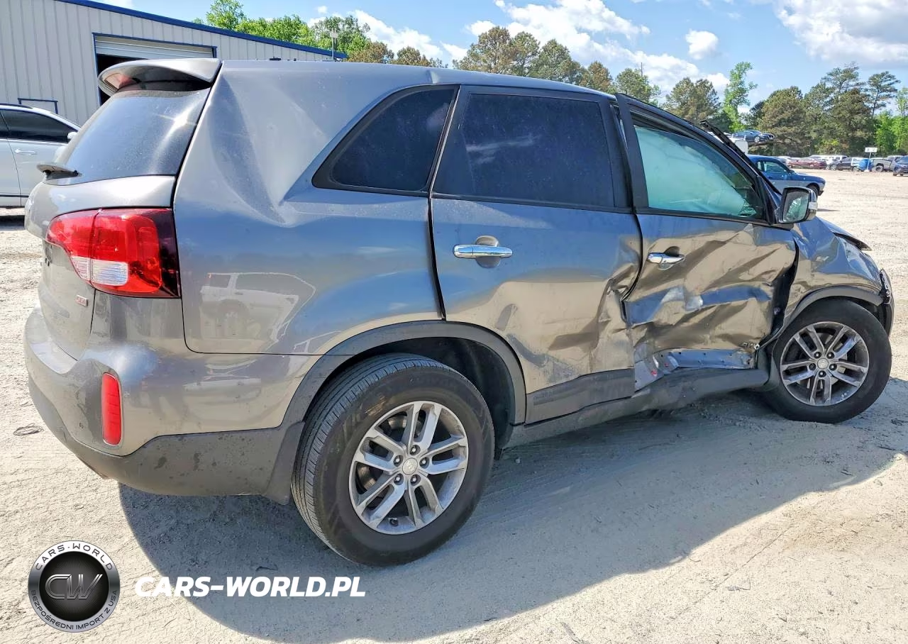 2014 Kia Sorento Lx VIN:5XYKTDA61EG466421 - 3