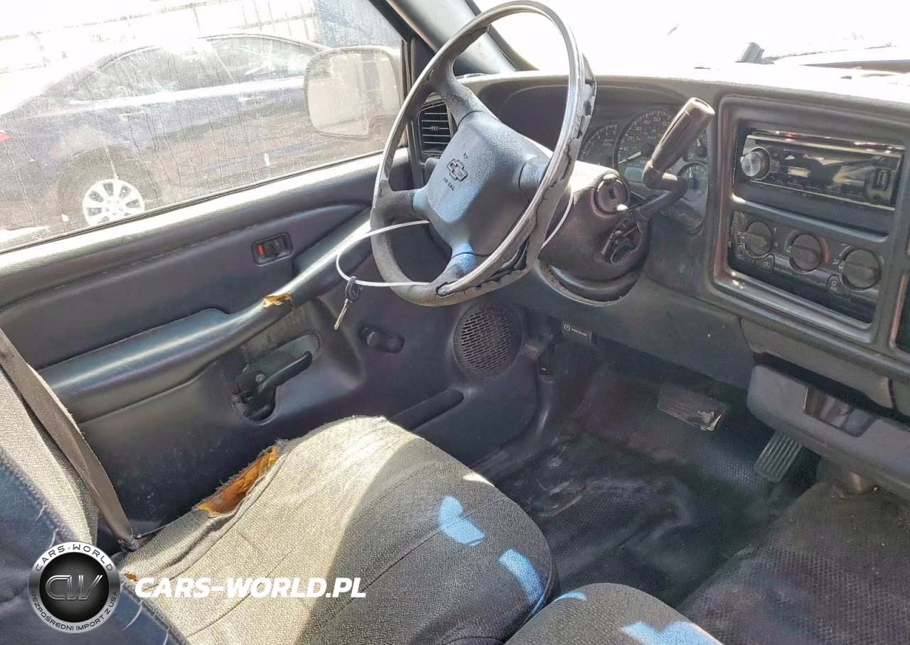 2000 Chevrolet Silverado C1500 VIN:1GCEC14V0YZ233246 - 8