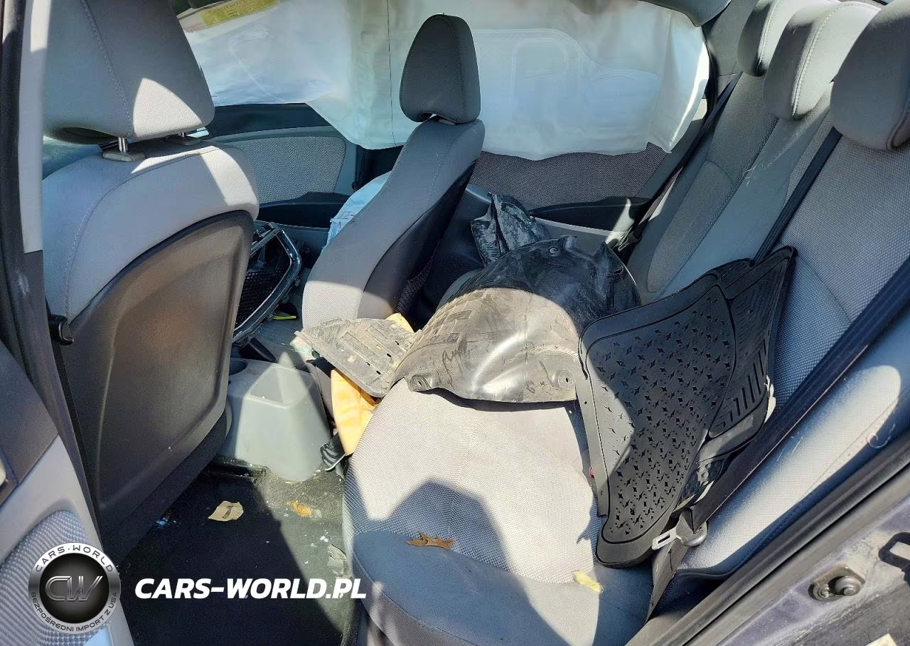 2013 Hyundai Accent Gls VIN:KMHCT4AE4DU375549 - 10