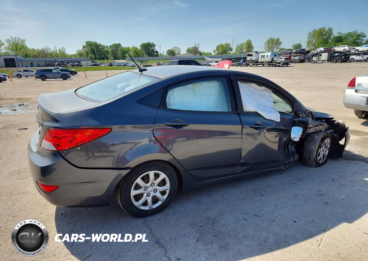 2013 Hyundai Accent Gls VIN:KMHCT4AE4DU375549 - 3
