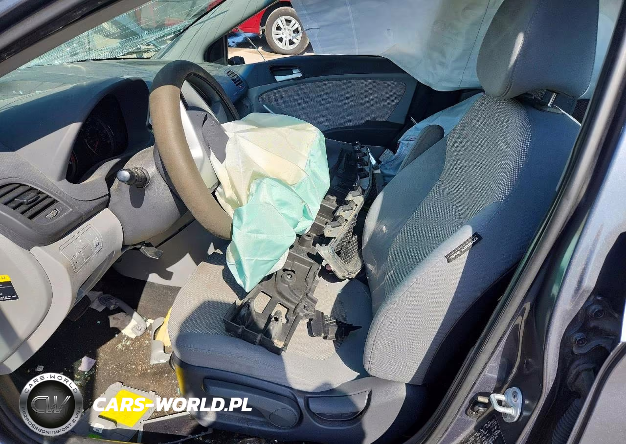 2013 Hyundai Accent Gls VIN:KMHCT4AE4DU375549 - 7