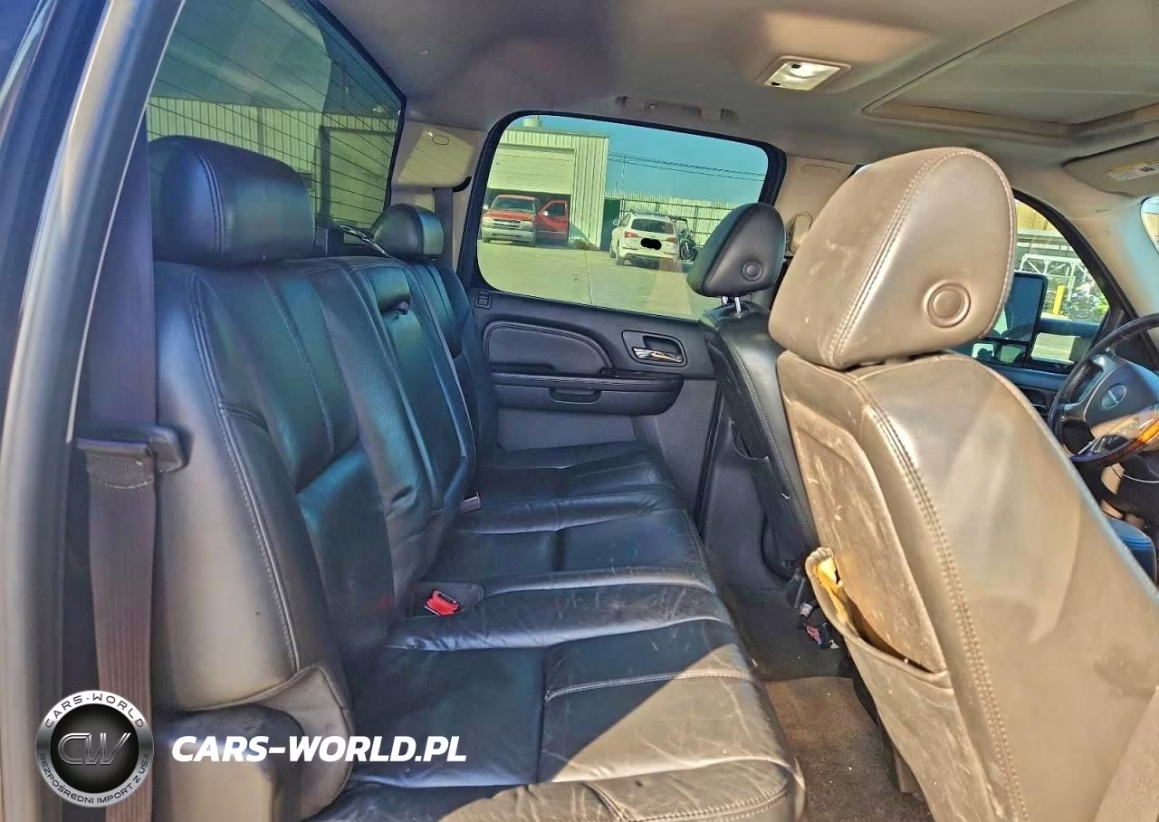 2007 GMC New Sierra Denali VIN:2GTEK638071707585 - 10