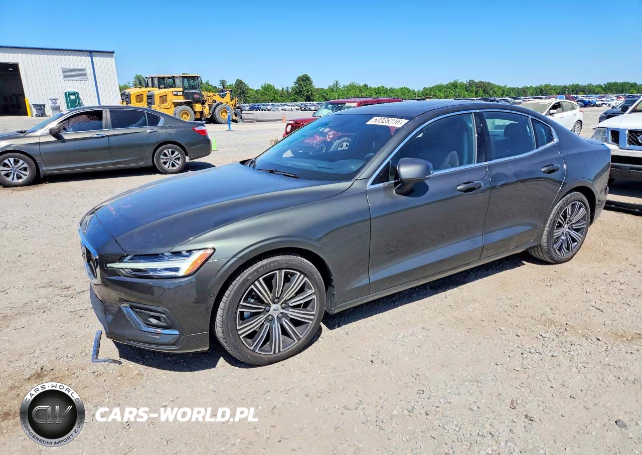 2022 Volvo S60 B5 Inscription – zdjęcie 1 z 13