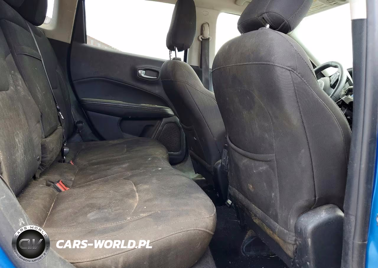 2018 Jeep Compass Sport VIN:3C4NJCAB0JT255109 - 10