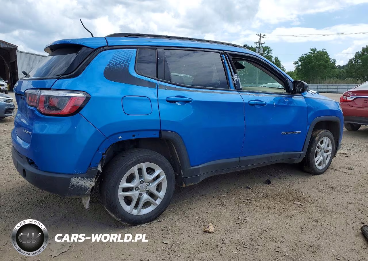 2018 Jeep Compass Sport VIN:3C4NJCAB0JT255109 - 3