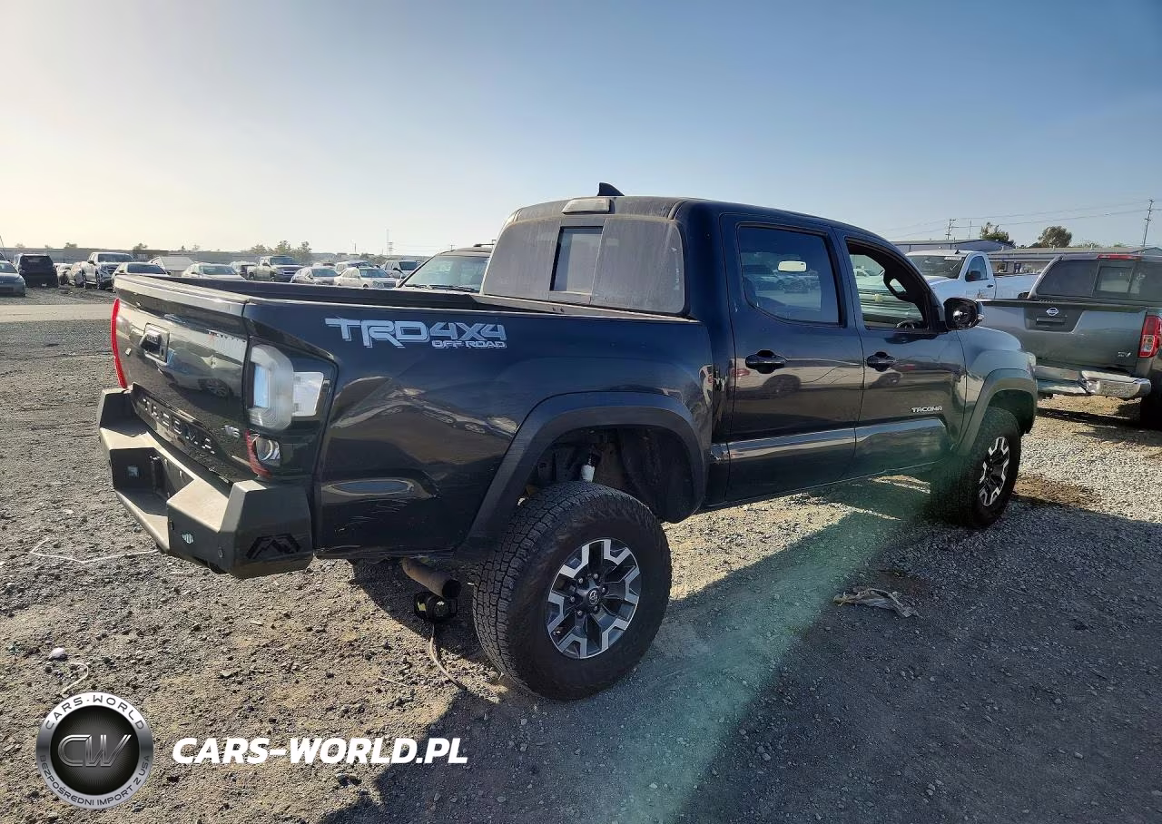2018 Toyota Tacoma Trd Off-Road VIN:3TMCZ5AN4JM131554 - 3