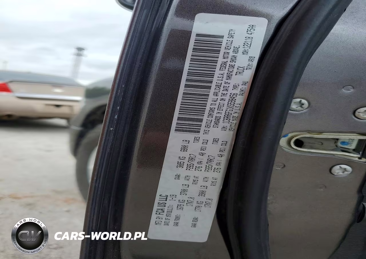 2019 Ram 1500 Classic Tradesman VIN:1C6RR6FG1KS598456 - 12