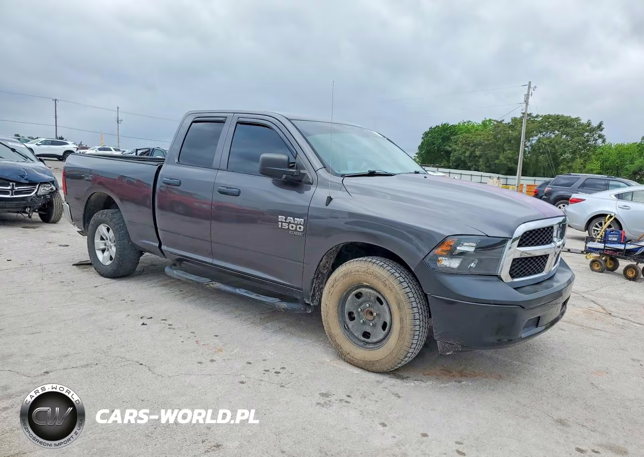 2019 Ram 1500 Classic Tradesman VIN:1C6RR6FG1KS598456 - 4