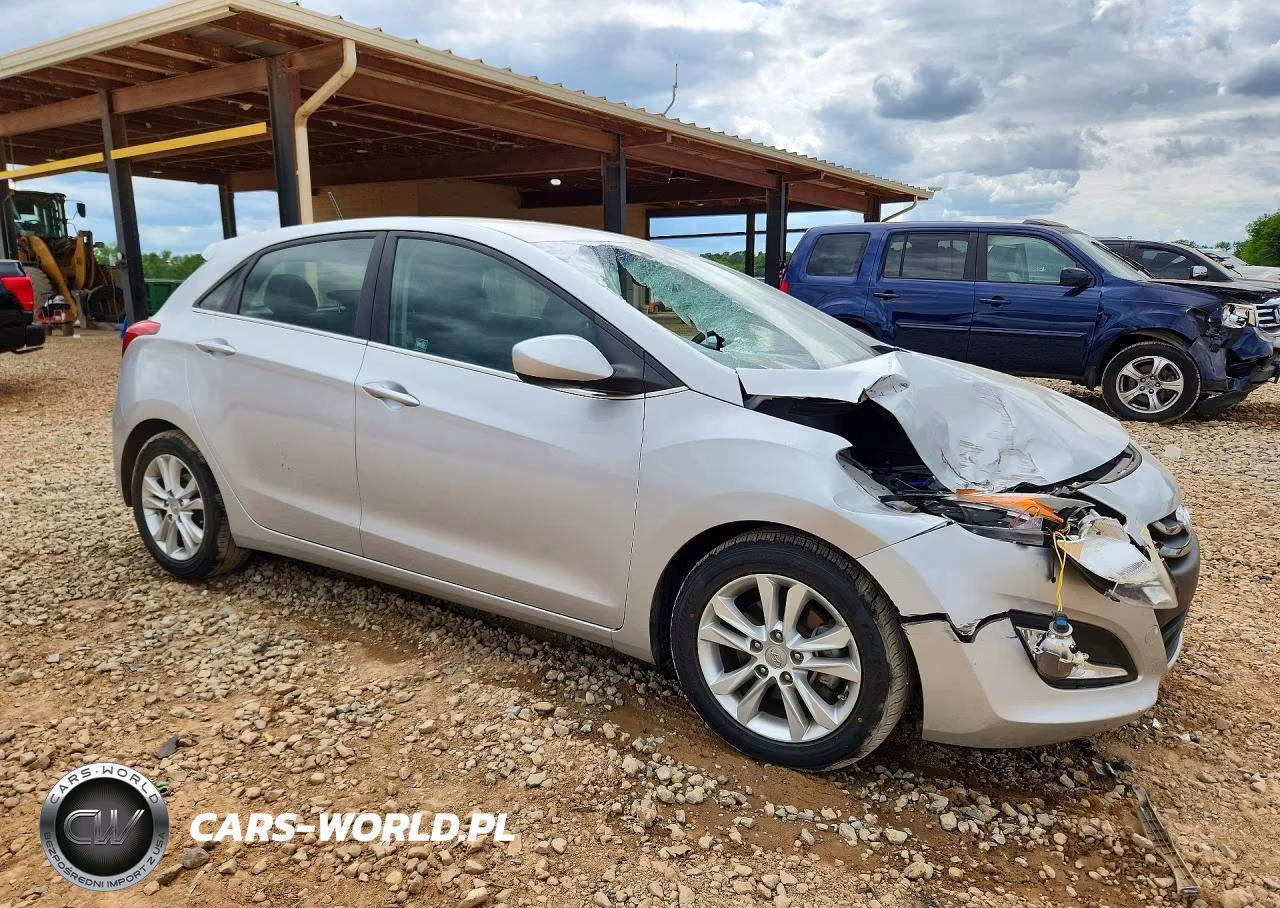 2014 Hyundai Elantra Gt Base VIN:KMHD35LH7EU229584 - 4