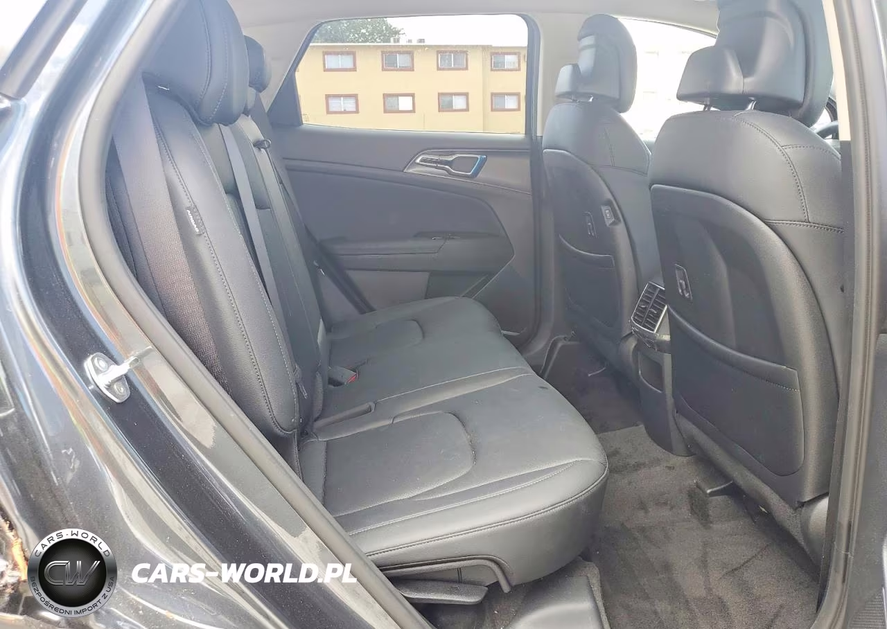 2025 Kia Sportage Ex VIN:KNDPV3DFXS7368891 - 10