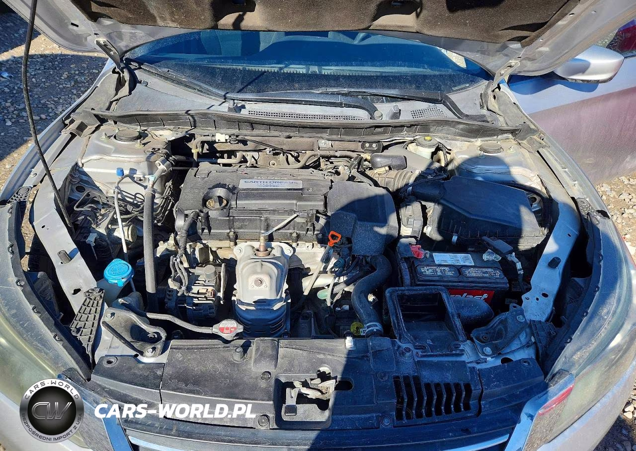 HONDA ACCORD LX VIN:1HGCR2F33DA184352 - 11