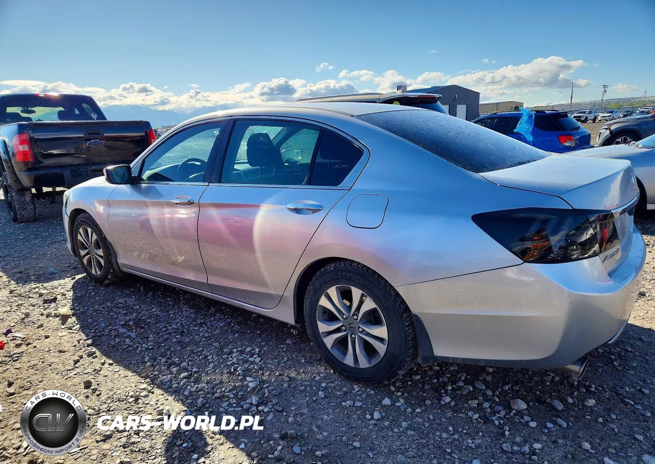 HONDA ACCORD LX VIN:1HGCR2F33DA184352 - 2
