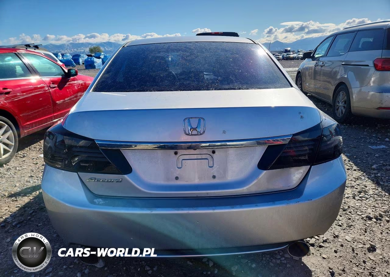 HONDA ACCORD LX VIN:1HGCR2F33DA184352 - 6