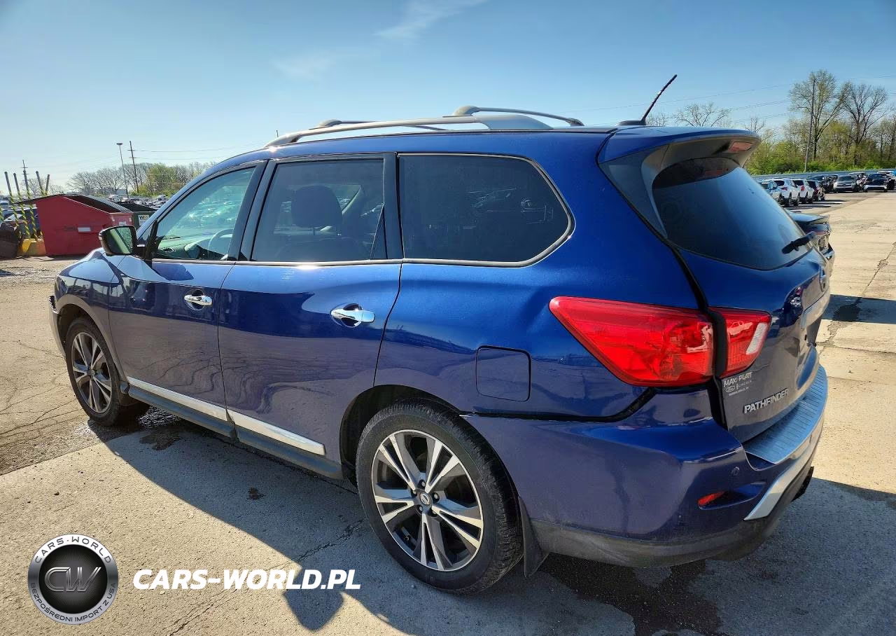 2017 Nissan Pathfinder Platinum VIN:5N1DR2MM4HC620565 - 2
