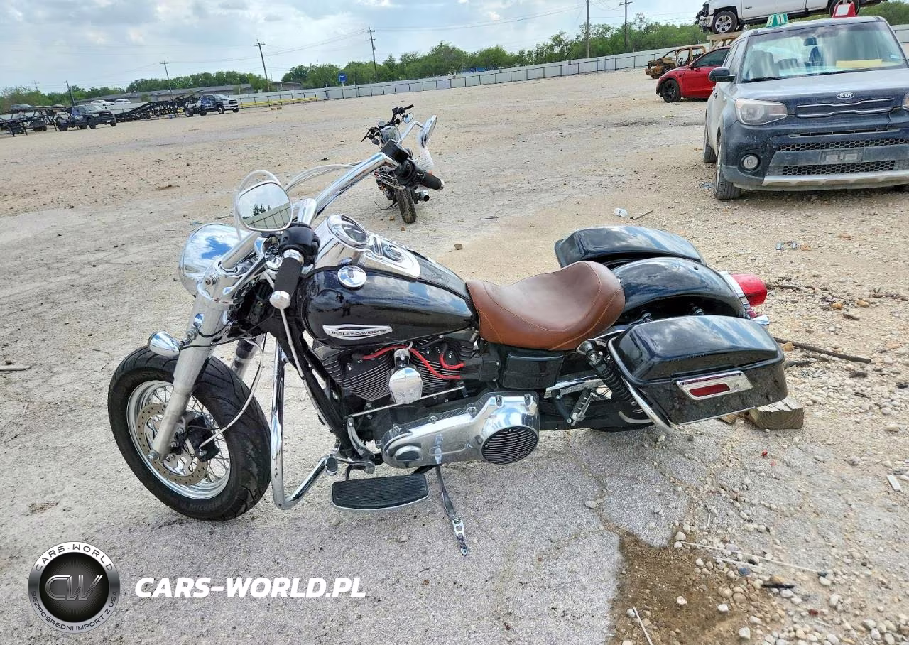 2015 Harley-Davidson Fld Switchback VIN:1HD1GZM18FC308725 - 3