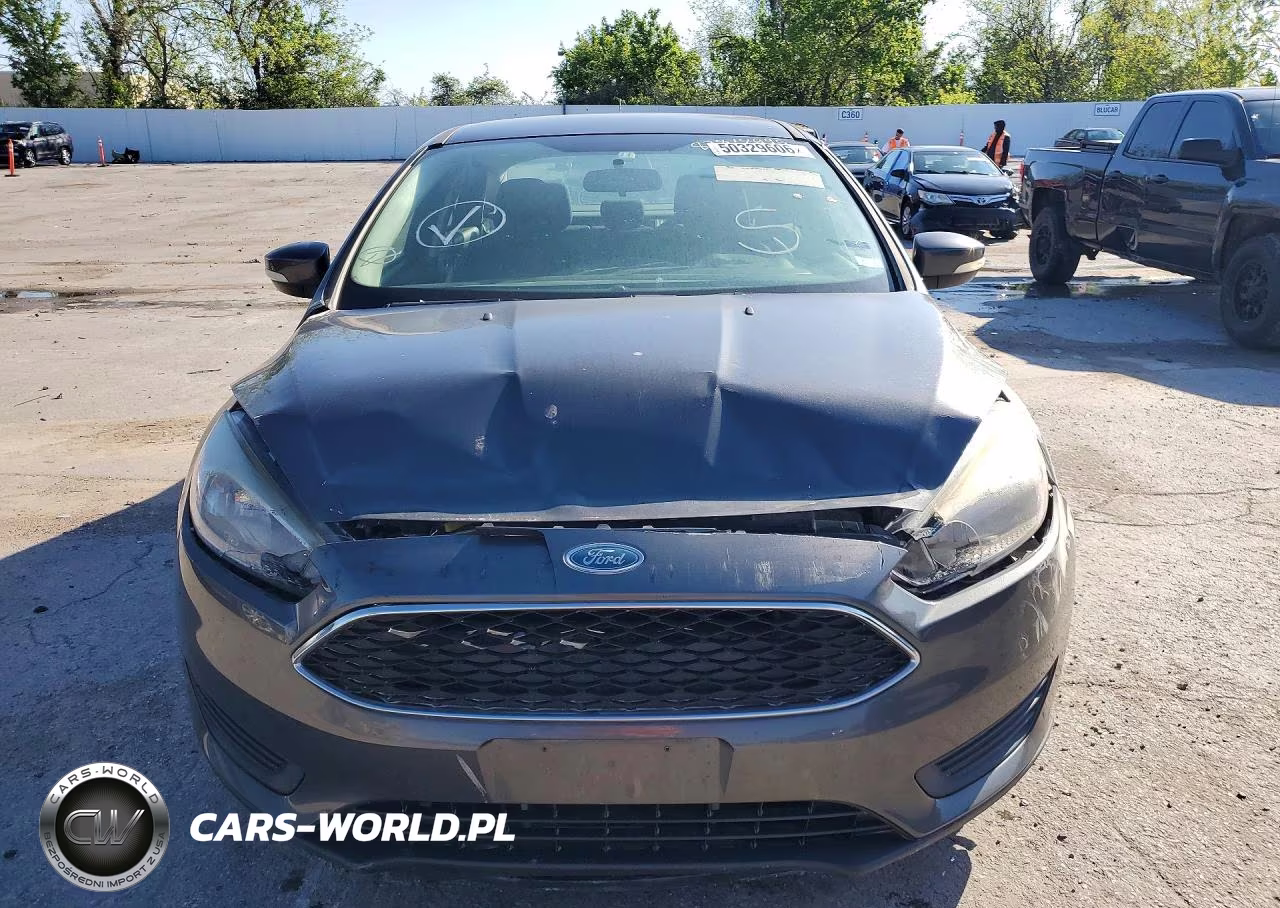 2017 Ford Focus Se VIN:1FADP3F28HL324725 - 8