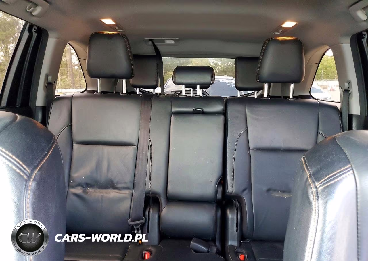2018 Toyota Highlander Xle VIN:5TDJZRFH3JS833253 - 10
