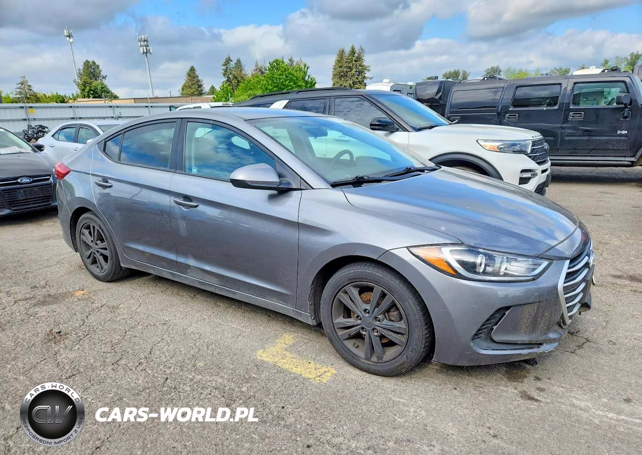2018 Hyundai Elantra Sel VIN:5NPD84LF7JH258148 - 4