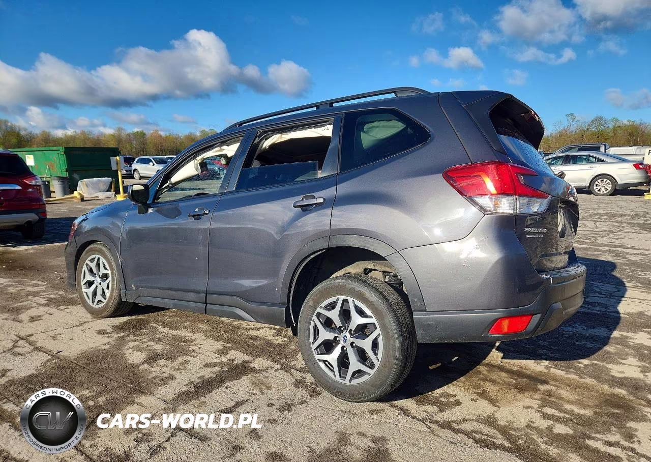 2020 Subaru Forester Premium VIN:JF2SKAJC7LH555486 - 2