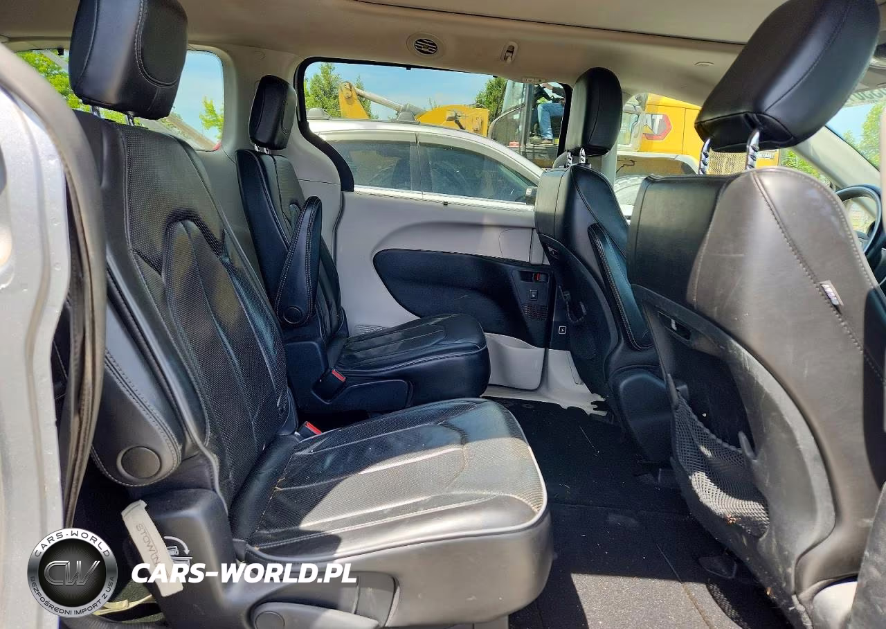2019 Chrysler Pacifica Limited VIN:2C4RC1GG5KR731149 - 11