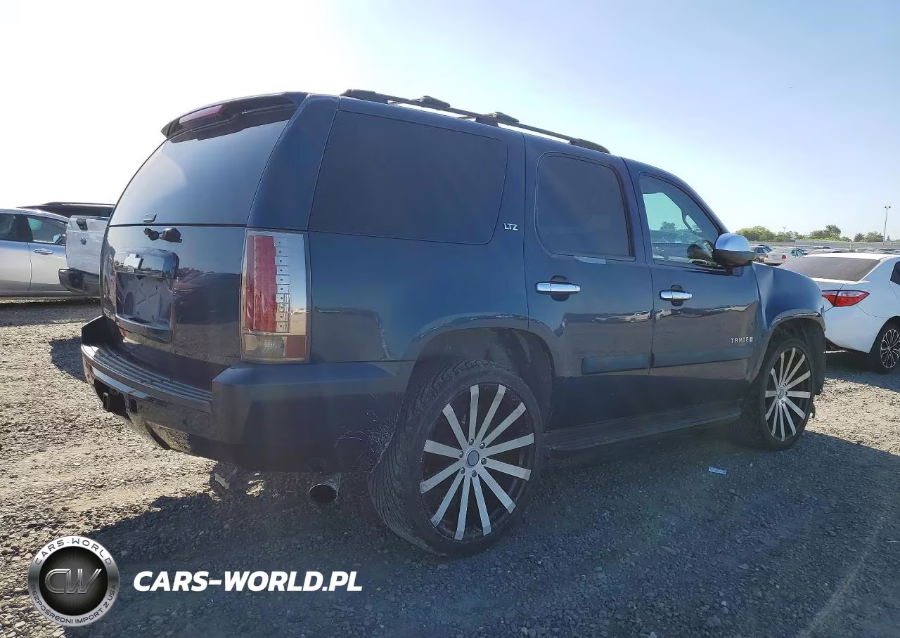 2007 Chevrolet Tahoe K1500 VIN:1GNFK13047J117615 - 3
