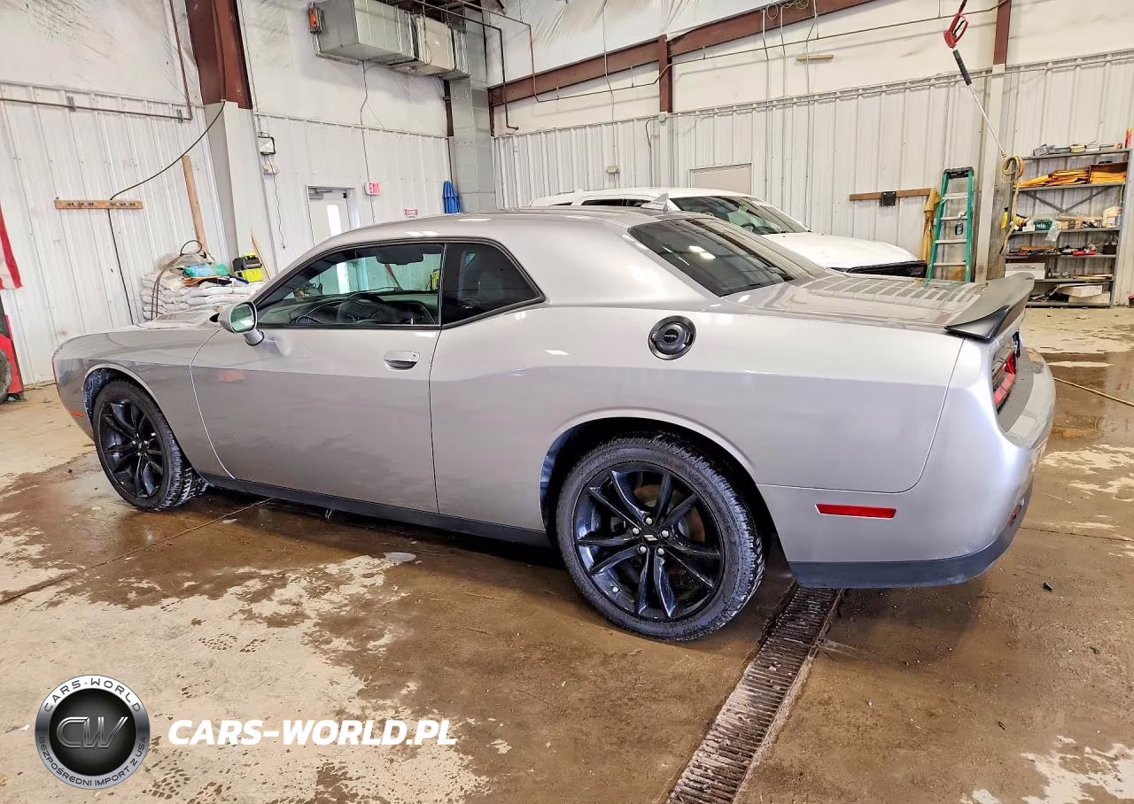 2017 Dodge Challenger Sxt VIN:2C3CDZAG2HH601195 - 2