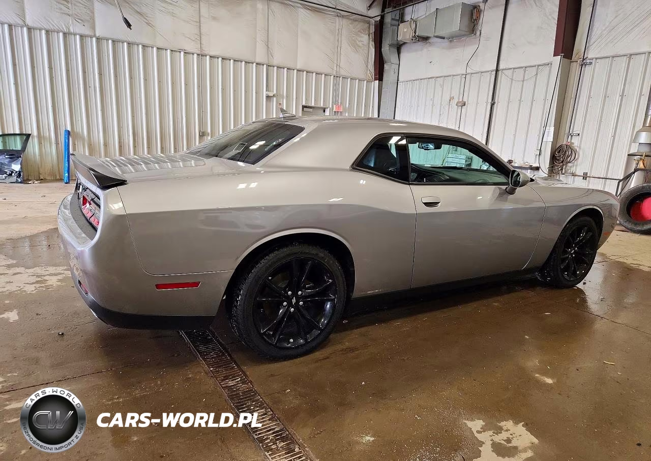 2017 Dodge Challenger Sxt VIN:2C3CDZAG2HH601195 - 3