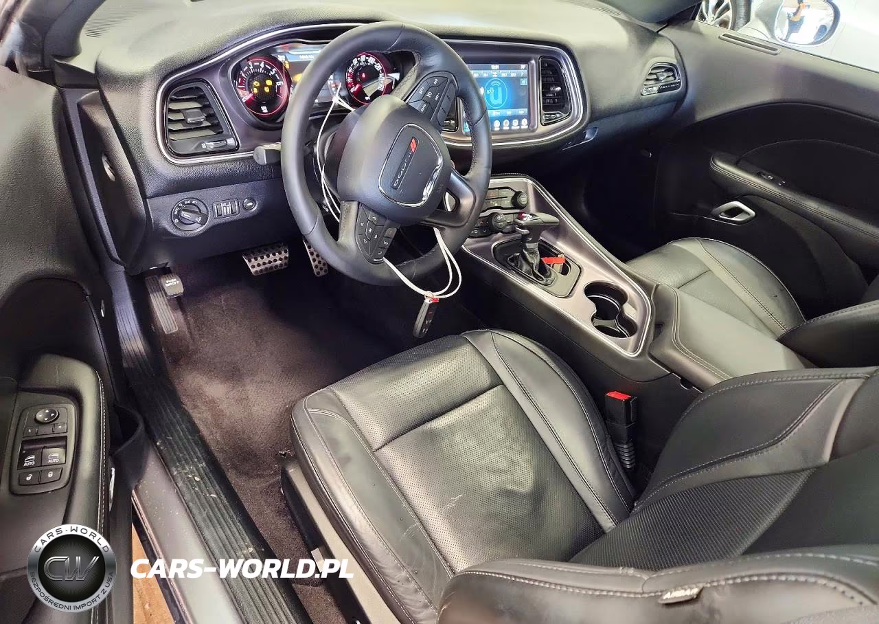 2017 Dodge Challenger Sxt VIN:2C3CDZAG2HH601195 - 8