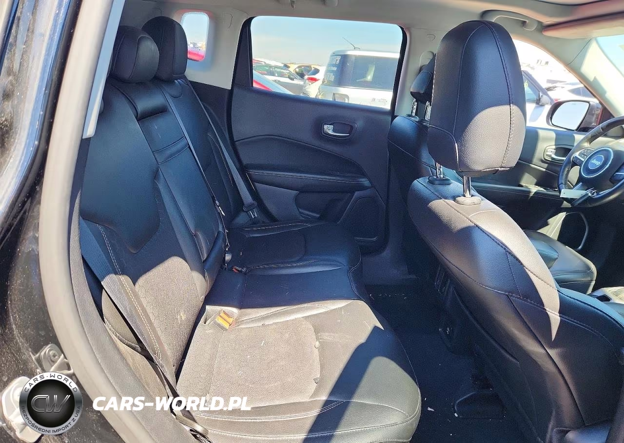 2018 Jeep Compass Latitude VIN:3C4NJDBB4JT191399 - 11