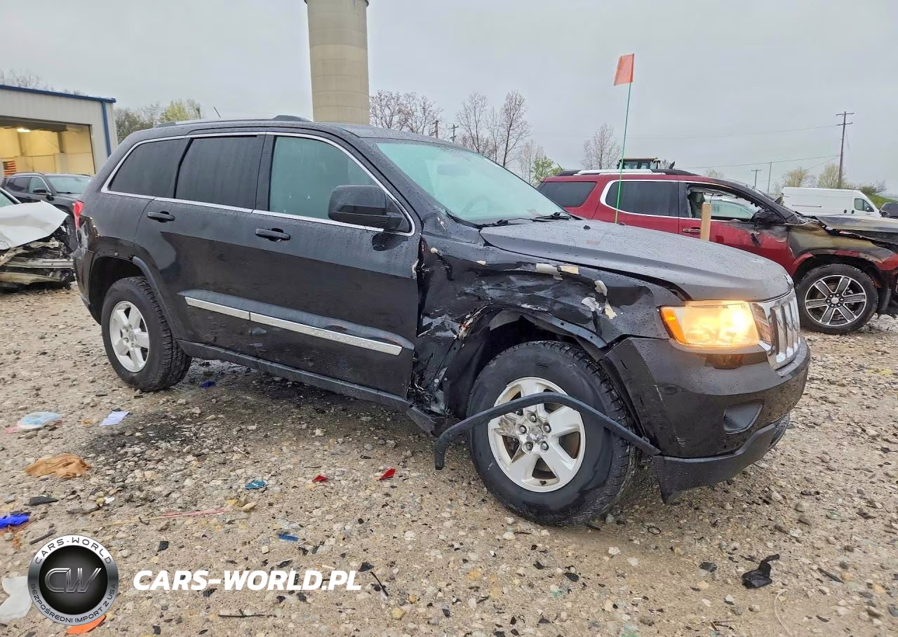 2012 Jeep Grand Cherokee Laredo VIN:1C4RJFAG2CC349425 - 4