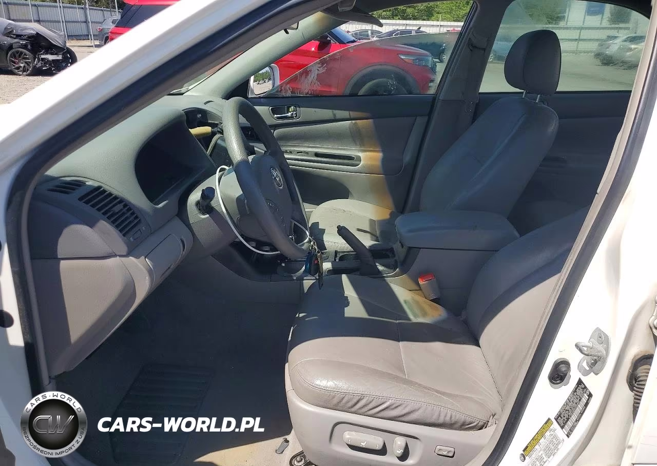 2005 Toyota Camry Le VIN:4T1BE32K55U606657 - 7