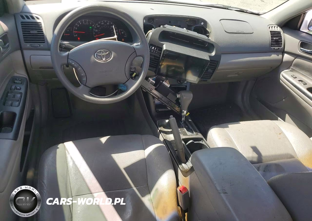 2005 Toyota Camry Le VIN:4T1BE32K55U606657 - 8