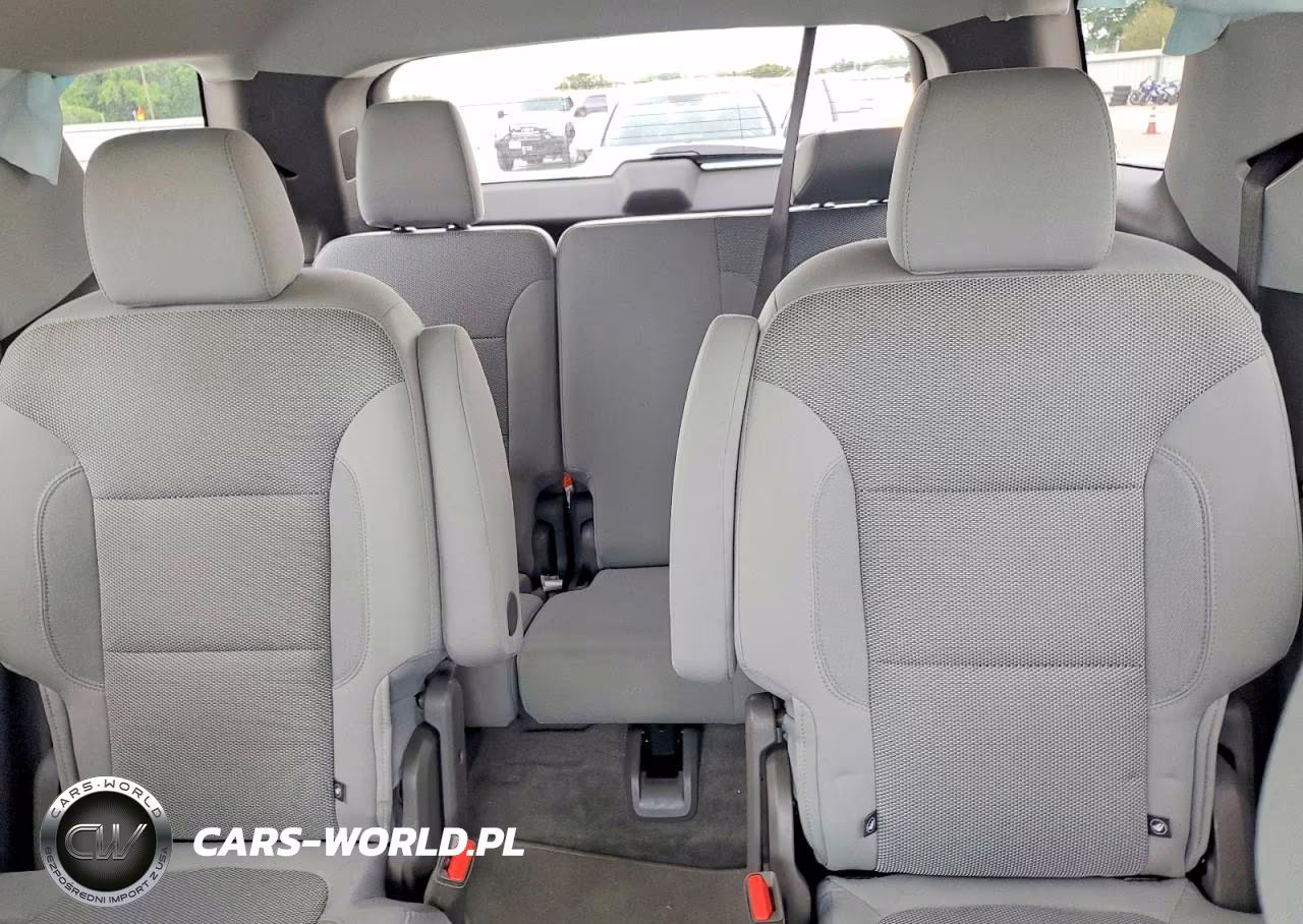 2020 Chevrolet Traverse Lt VIN:1GNERGKW2LJ153216 - 10