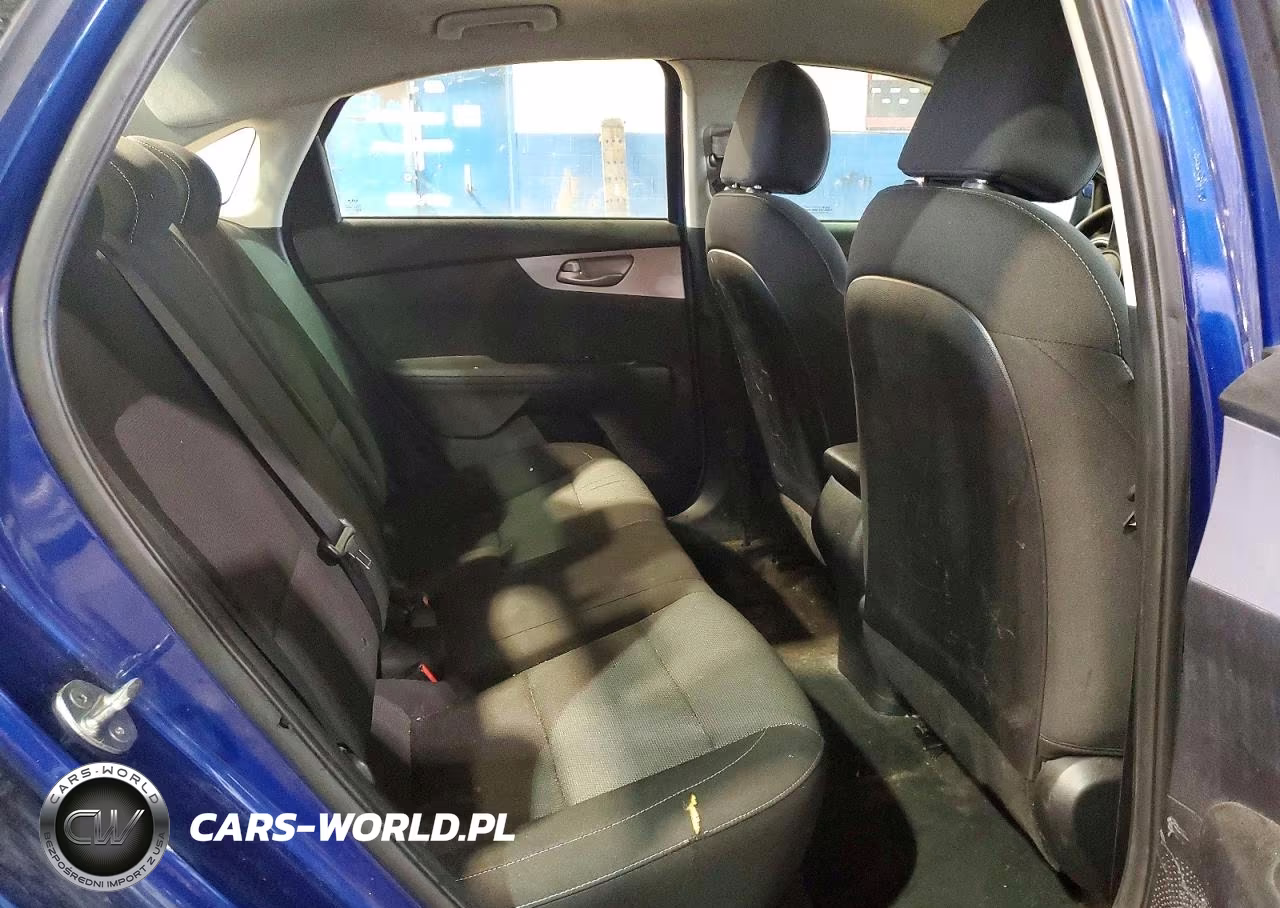 2023 Kia Forte Lxs VIN:3KPF24AD0PE652650 - 10