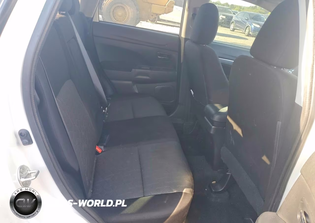 2020 Mitsubishi Outlander Sport Es VIN:JA4AP3AU7LU004900 - 11