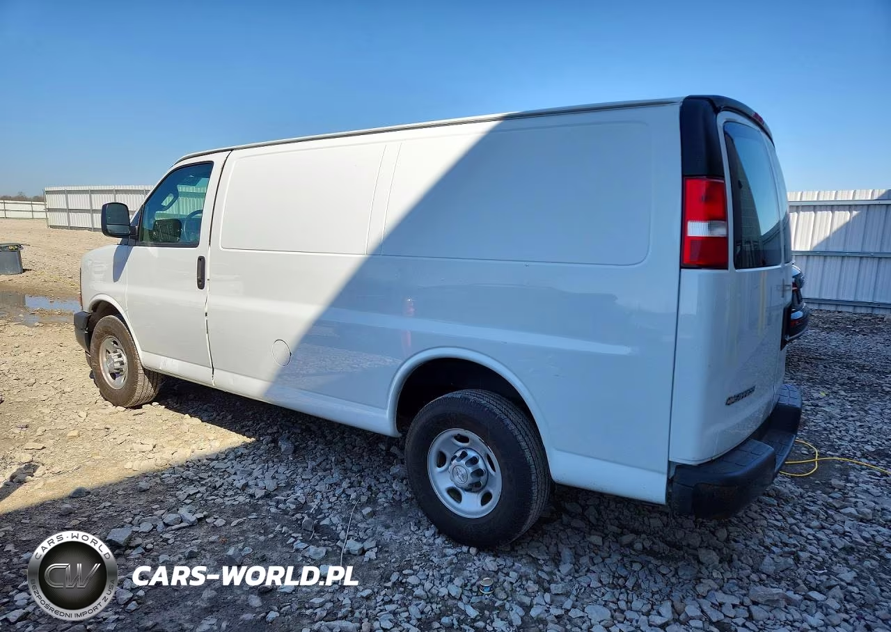 2017 Chevrolet Express G2500 VIN:1GCWGAFFXH1108462 - 2